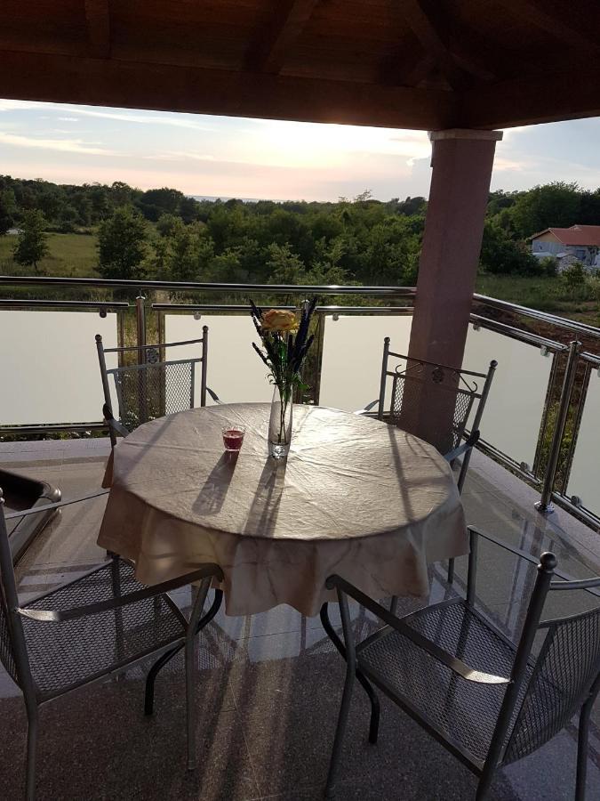 Anida Apartment *